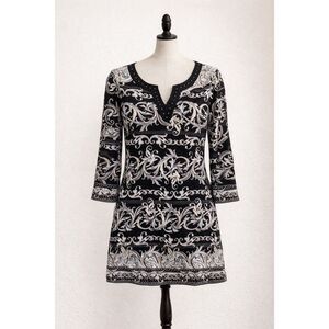 White House Black Market Baroque Print Shift Dress Black Stud Neckline Size S